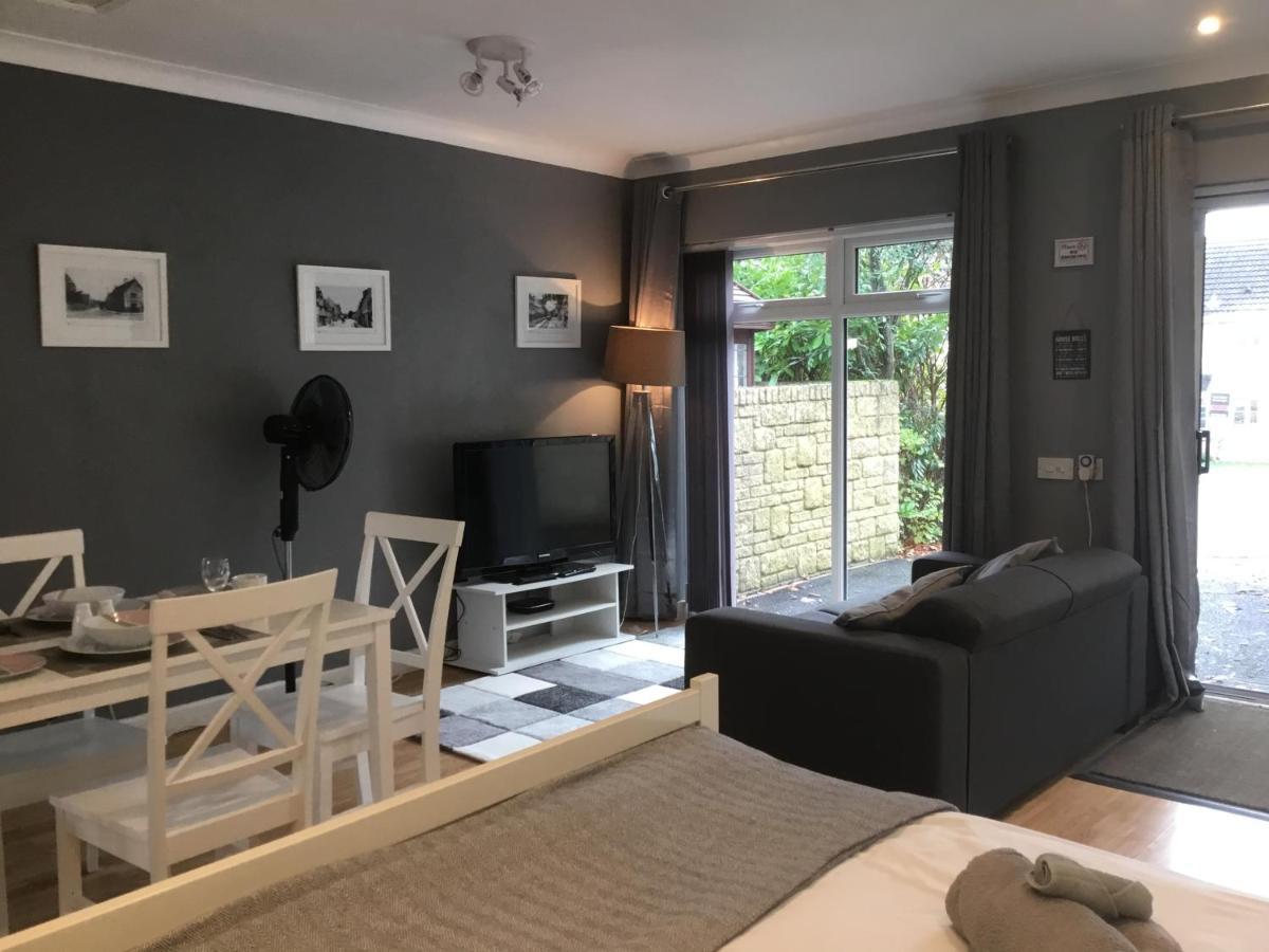 Self-Contained Apartment Corsham Exterior foto